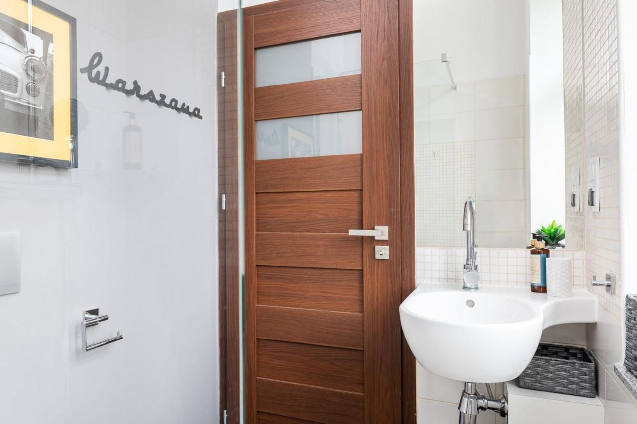 W Rent Like Home - Elektoralna 13A Warsawa Bagian luar foto